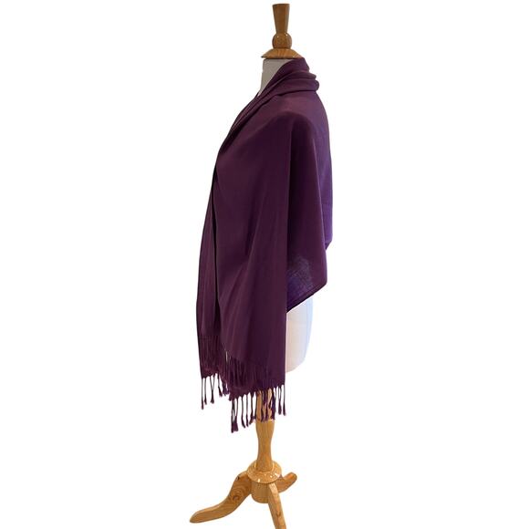 Purple Pashmina Wrap/Shawl, Fringe, 26 by 70 - Picture 2 of 6